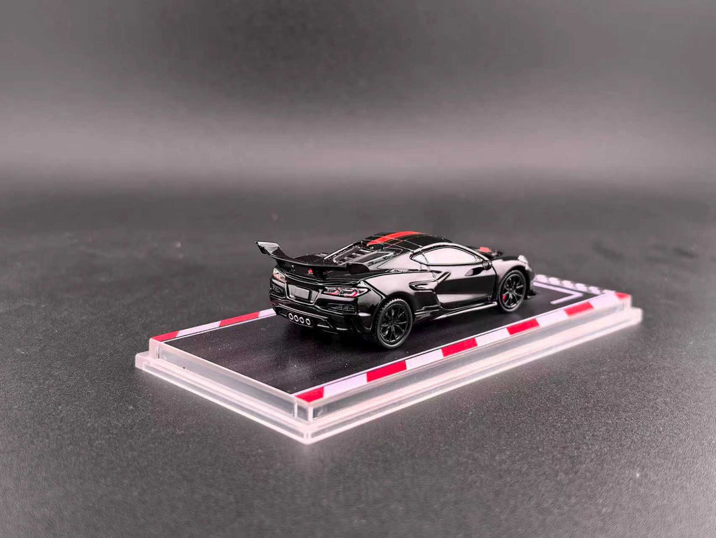 FINEWORKS64 1:64 Chevrolet Corvette C8 ZR1 Black