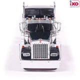 IXOAMERICA 1:64 1994 Kenworth W900 - Black with Stripe