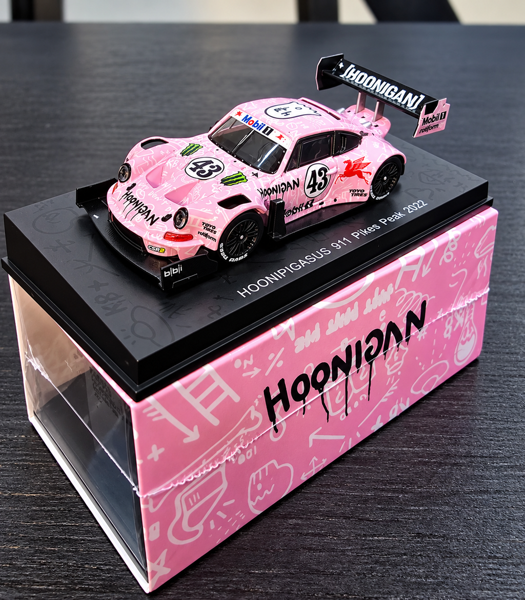 SPARK 1:64 HOONIPIGASUS Porsche 911 No.43 - Pikes Peak 2022 | Ken Block Diecast Model Car