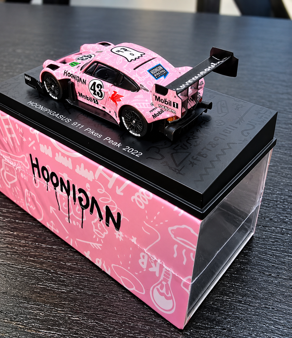 SPARK 1:64 HOONIPIGASUS Porsche 911 No.43 - Pikes Peak 2022 | Ken Block Diecast Model Car