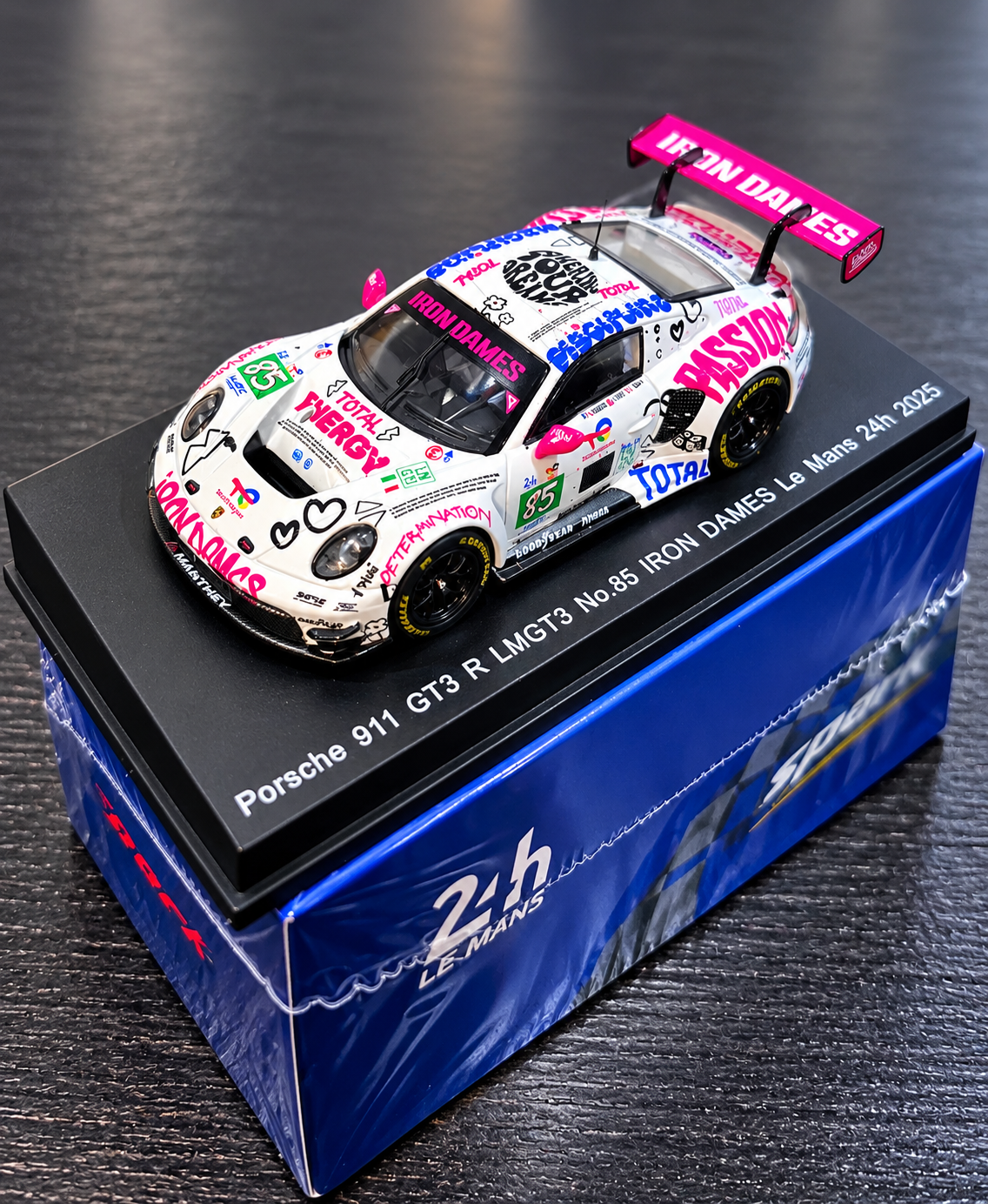 SPARK 1:64 Porsche 911 GT3 R LMGT3 No.85 IRON DAMES Diecast Model Car