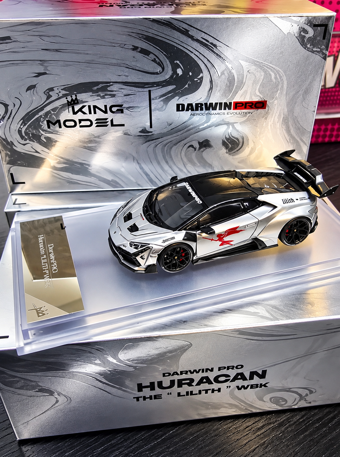 KINGMODEL 1/64 DarwinPRO Huracan LILITH Diecast model - Glossy Silver **CHASE RANDOMLY DISTRIBUTED**