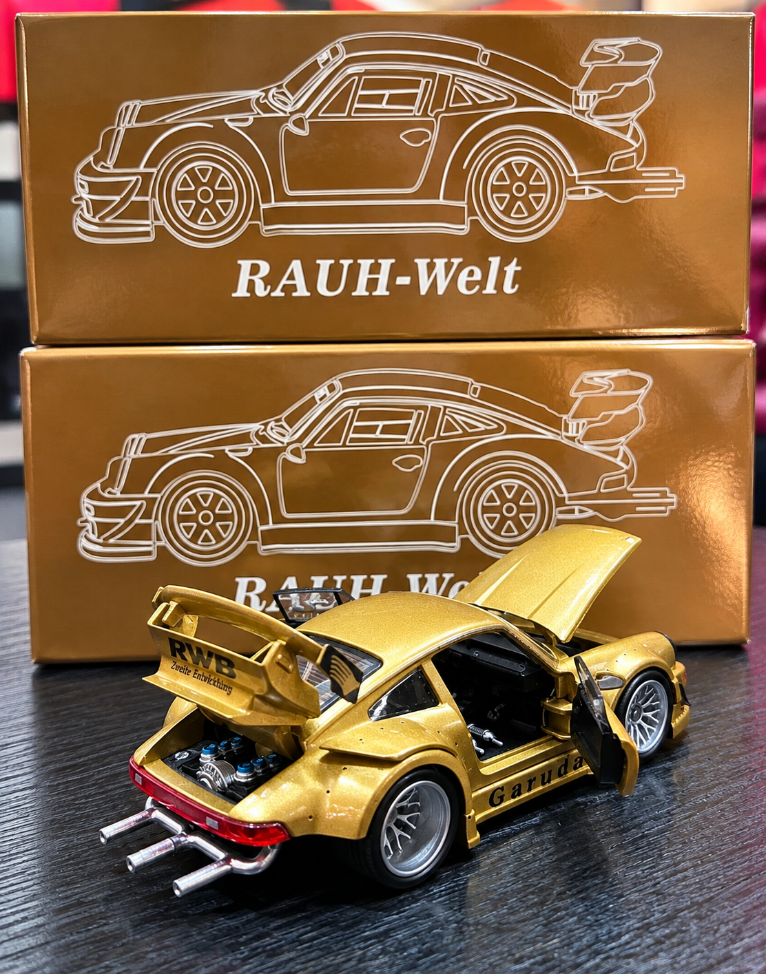 FG x TPC 1:64 Custom Edition RWB930 Full Open Diecast - Gold