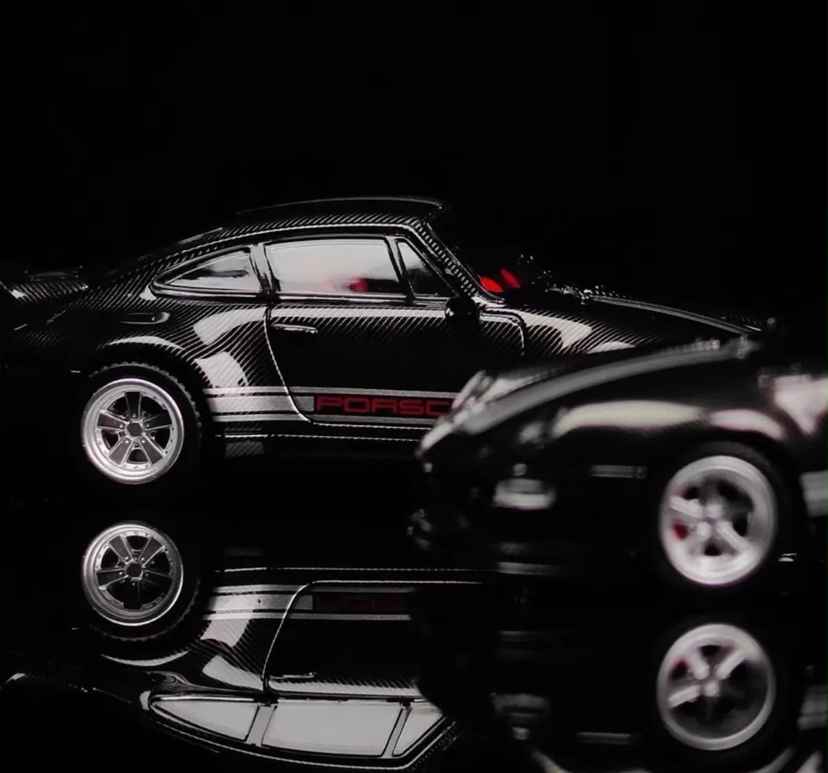 (Coming Soon) STREETWEAPON 1:64 Porsche 993 Hardtop HEC 2026
