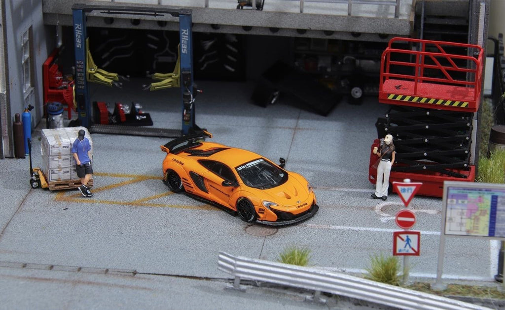 (Coming Soon) STARMODELS 1:64 McLaren 650S (Widebody Modified Version) Orange Livery