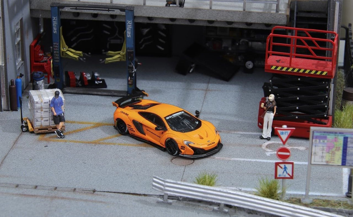 (Coming Soon) STARMODELS 1:64 McLaren 650S (Widebody Modified Version) Orange Livery