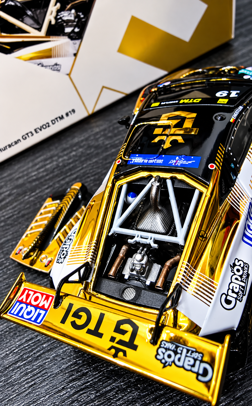 TRENDS HOBBY 1:64 Lamborghini Huracan GT3 EVO2 – DTM 2025 #19