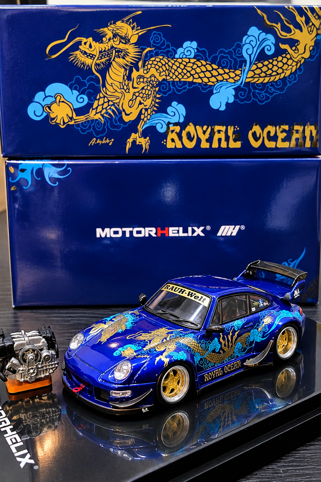 MOTORHELIX 1:64 RWB 993 Royal Ocean **CHASE RANDOMLY DISTRIBUTED**