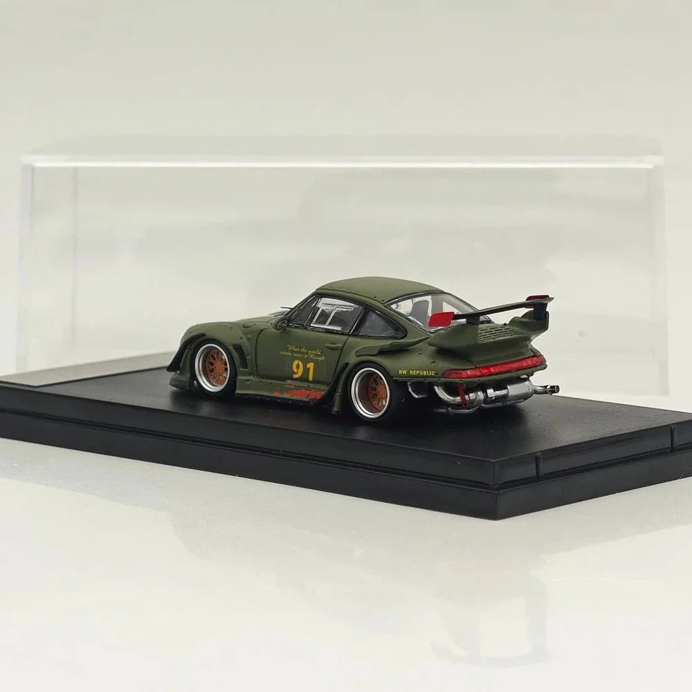 Street Warrior 1/64 Porsche 993 RWB #91 Matte Green