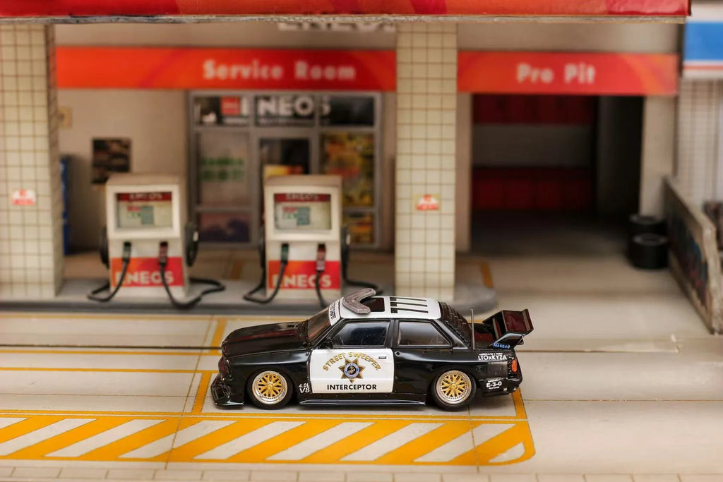 STREET WEAPON "Interceptor" 1:64 BMW E30 M3 LTO Modified Version