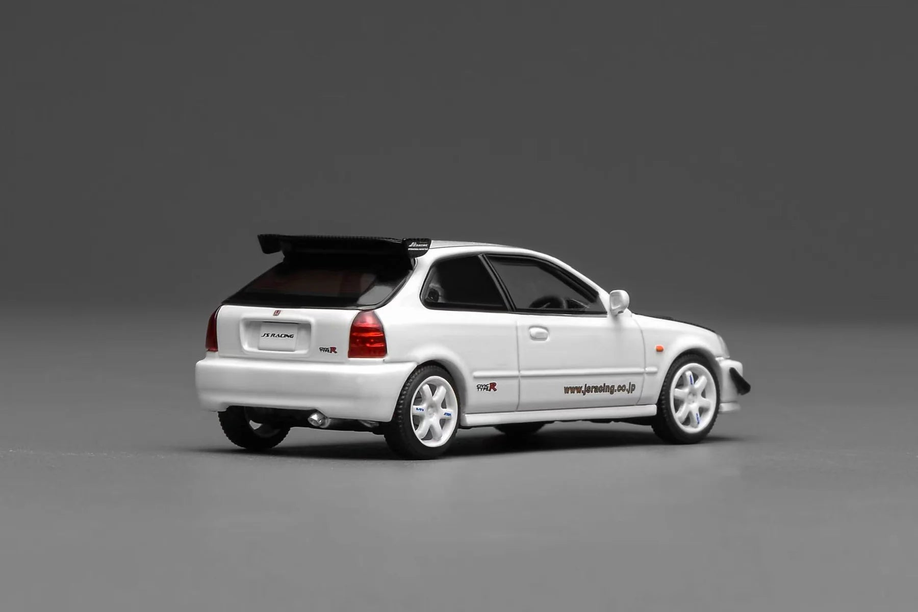 MOTORHELIX 1:64 Honda Civic TYPE R (EK9)