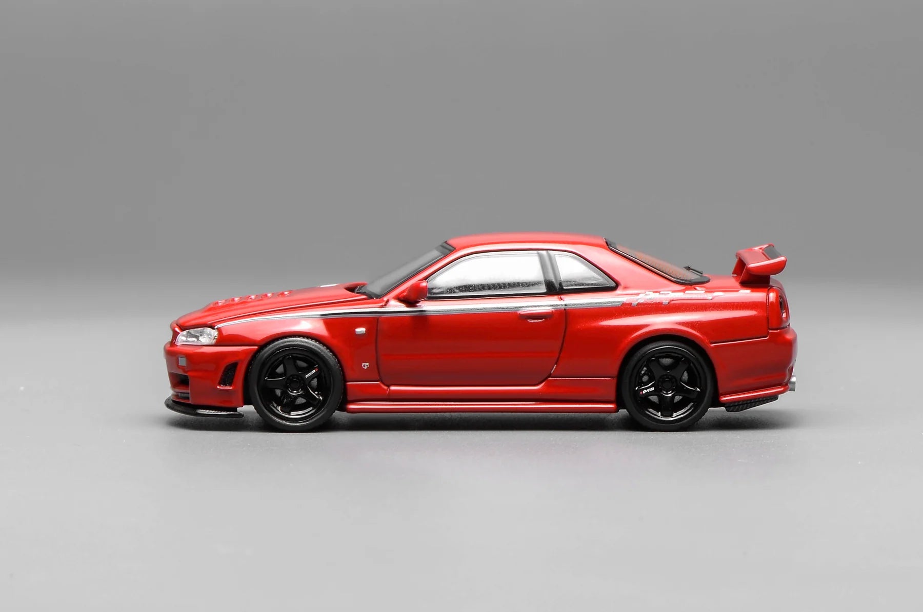 (Pre-Order) MOTORHELIX 1:64 Nissan NISMO R34 GT-R NISMO CUSTOMIZED (Only 699 Pieces Worldwide)