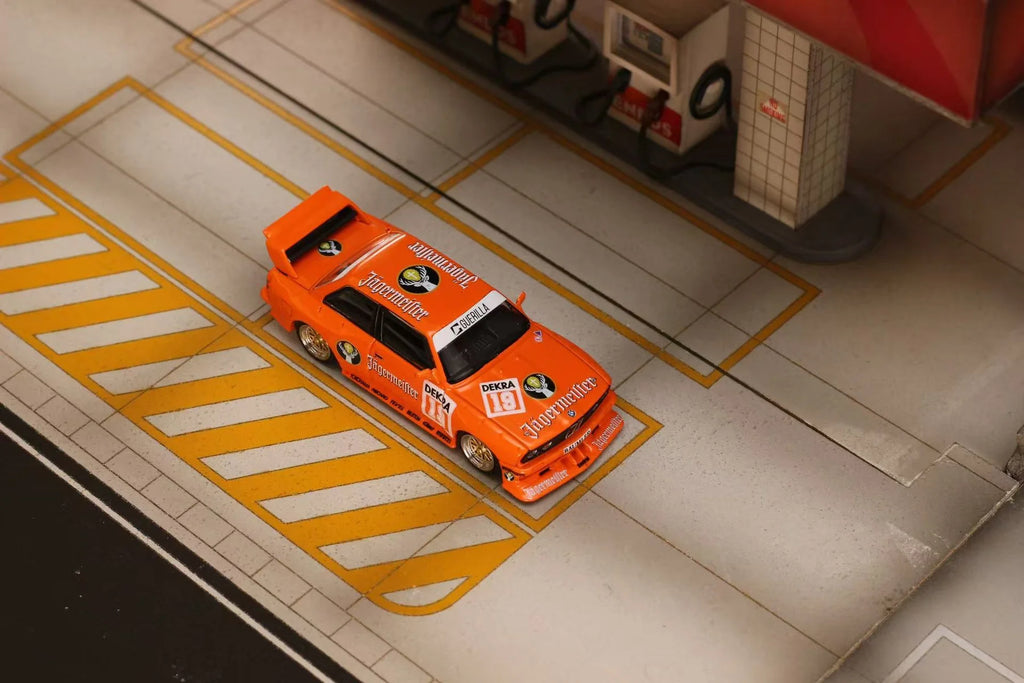 STREET WEAPON "Jägermeister" 1:64 BMW E30 M3 LTO Modified Version