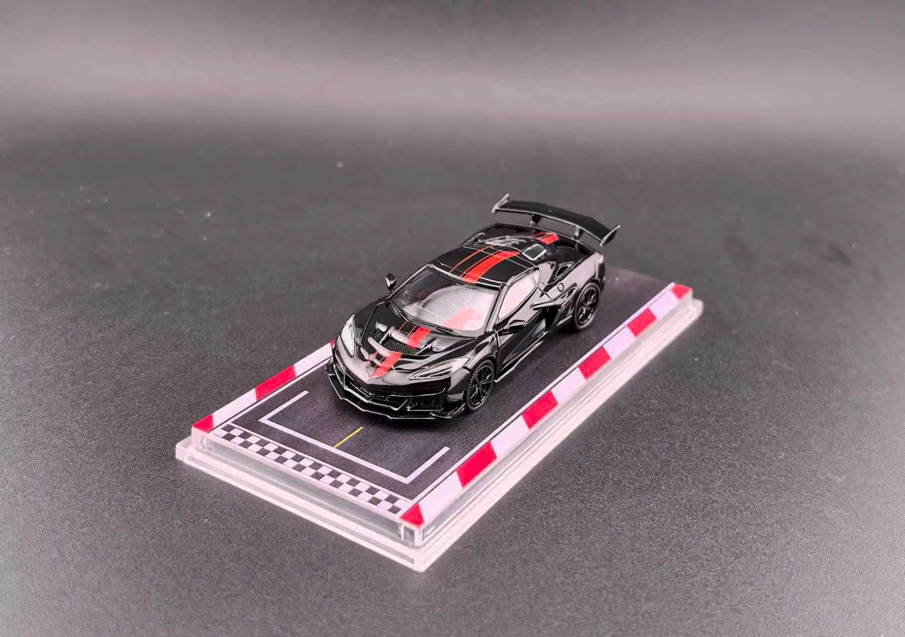 FINEWORKS64 1:64 Chevrolet Corvette C8 ZR1 Black