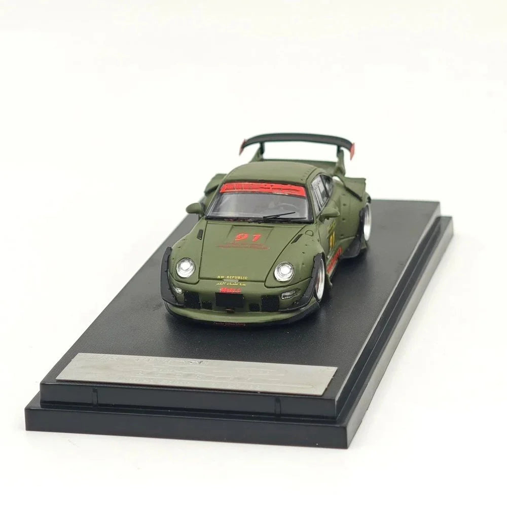 Street Warrior 1/64 Porsche 993 RWB #91 Matte Green
