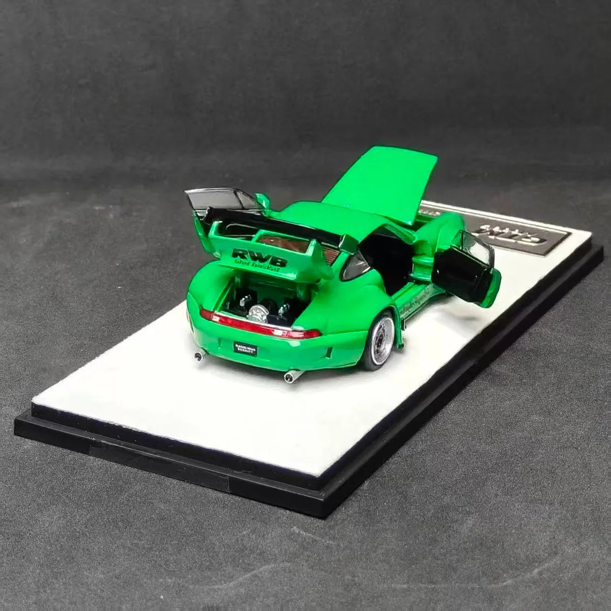 (Coming Soon) GTM 1:64 Porsche RWB 993 Green