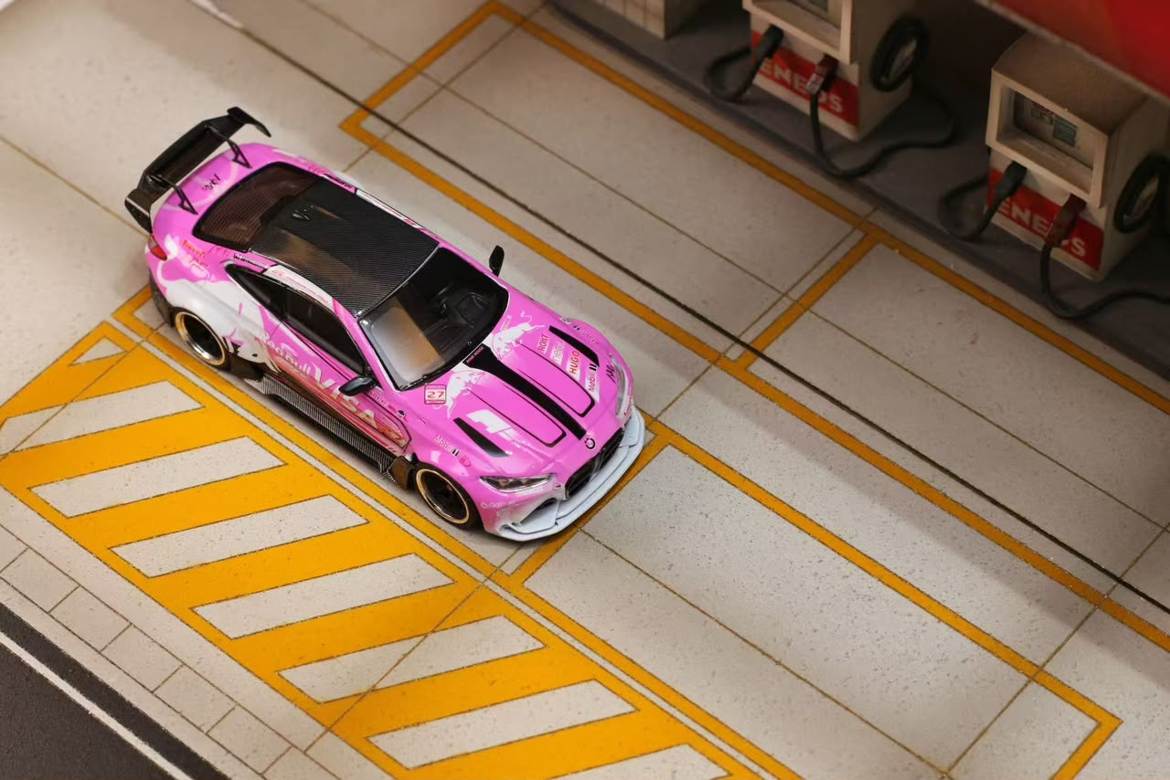 (Coming Soon) STREETWEAPON 1:64 G82 M4 Diecast - Pink Red Bull Livery