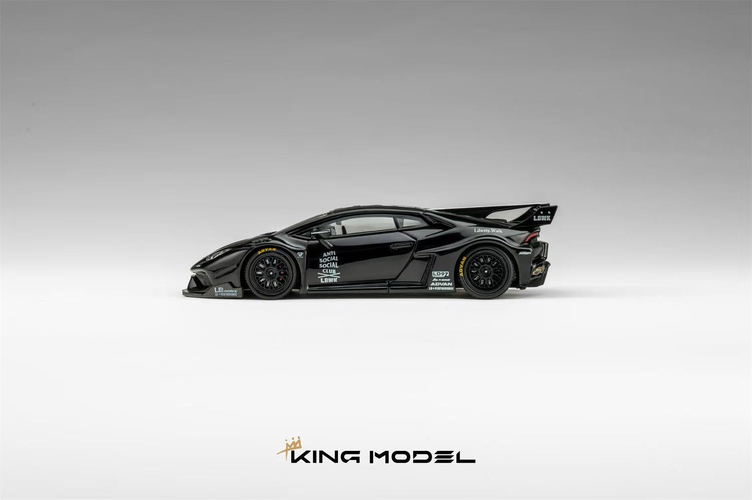 (Coming Soon) KING MODEL 1:64 LB Huracan - Black