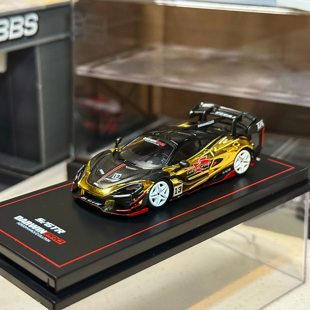 (Coming Soon) CMMODEL 1:64 DarwinPro 720SeGTR Matt Black Special - limited edition **CHASE RANDOMLY DISTRIBUTED**