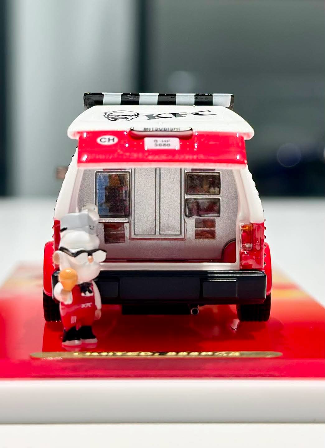 (Coming Soon) BLISS 1:64 TMCS Mitsubishi Delica L300 KFC