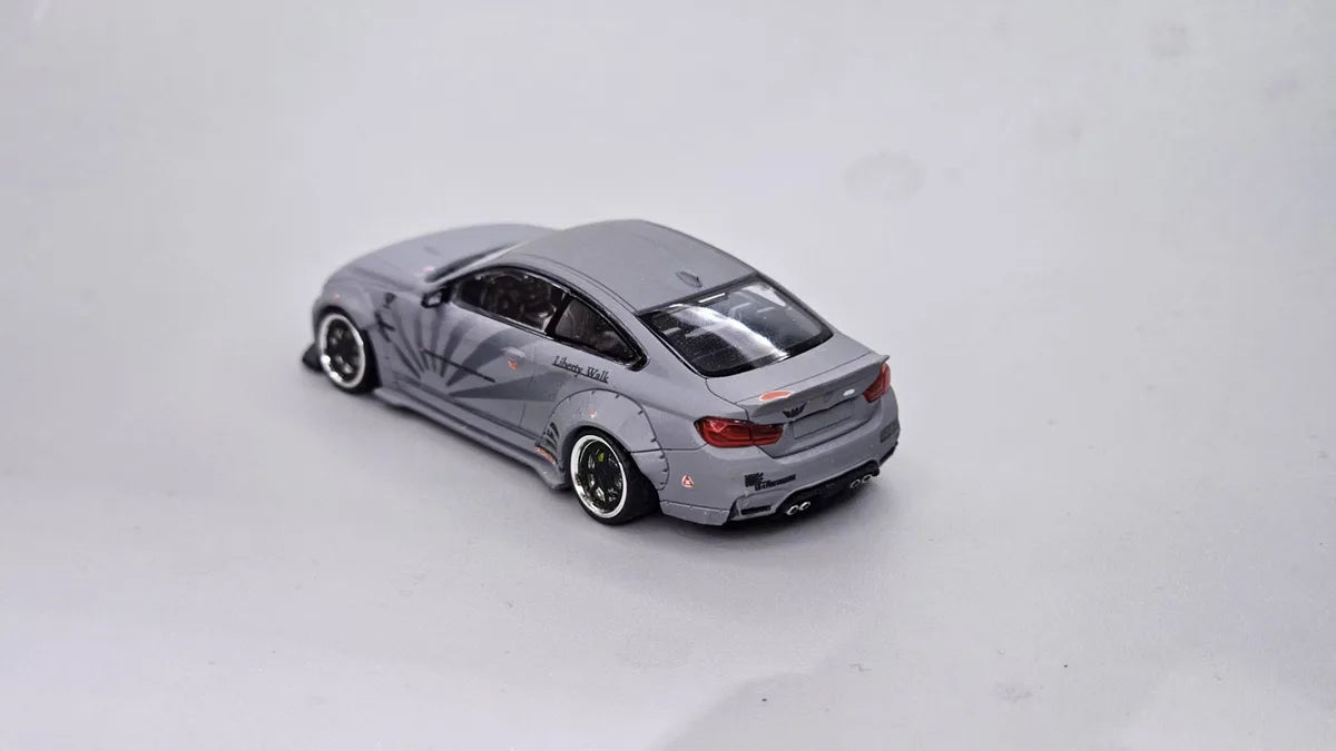 (Coming Soon) DAP 1:64 LB Widebody M4 F82. Combat Gray