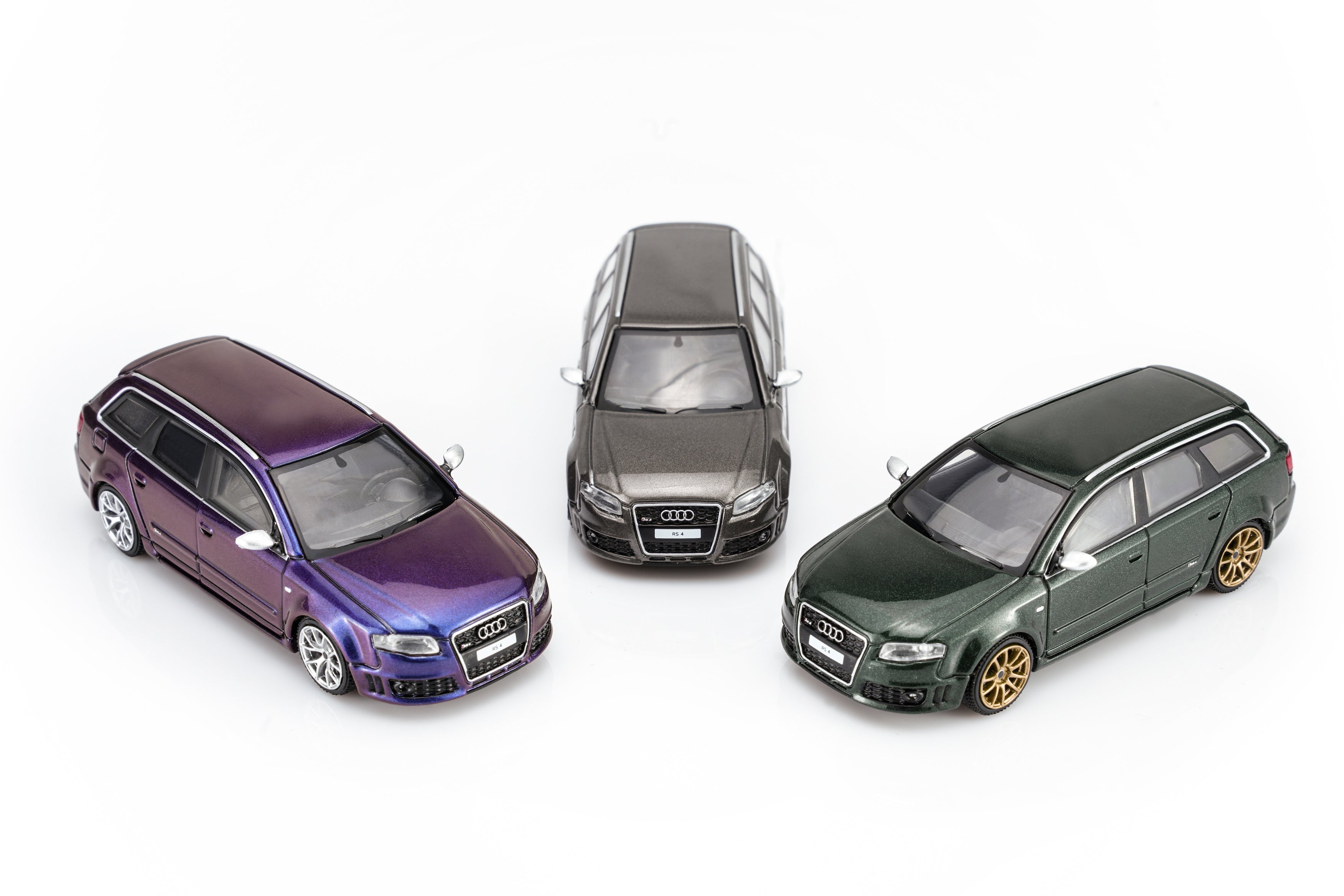 (Coming Soon) MOTORHELIX 1/64 Audi RS4 (B7) 2005 - Deep Green Pearl