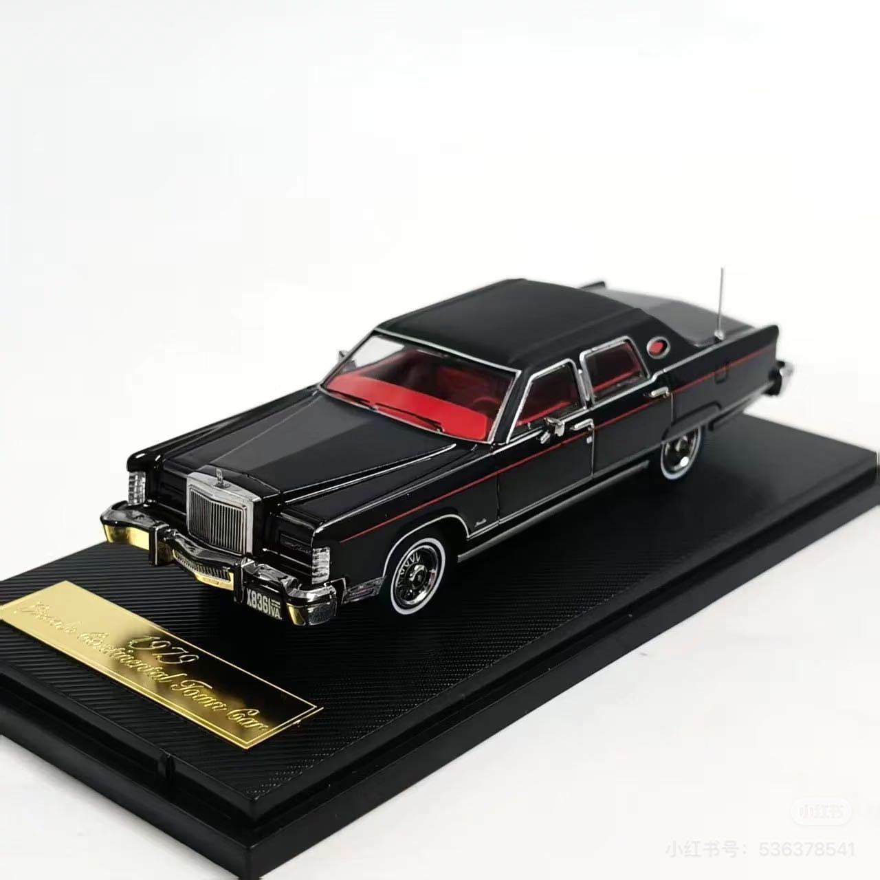 (Coming Soon) TURNINGCRUSH 1/64 scale 1979 Lincoln Continental Town Car (black rebadged)