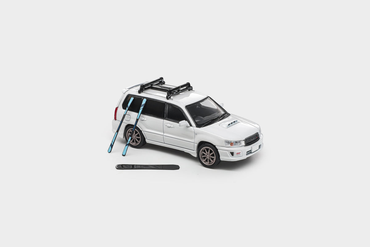 (Coming Soon) MODELMODEL 1/64 Subaru Forester STI Version White with Snowboard / Ski (Blister Pack)