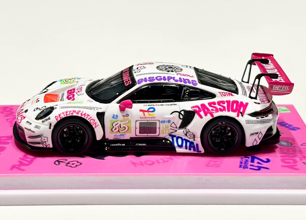 ELOWENART 1/64 Porchse 911 GT3 Iron Lady #85 Livery