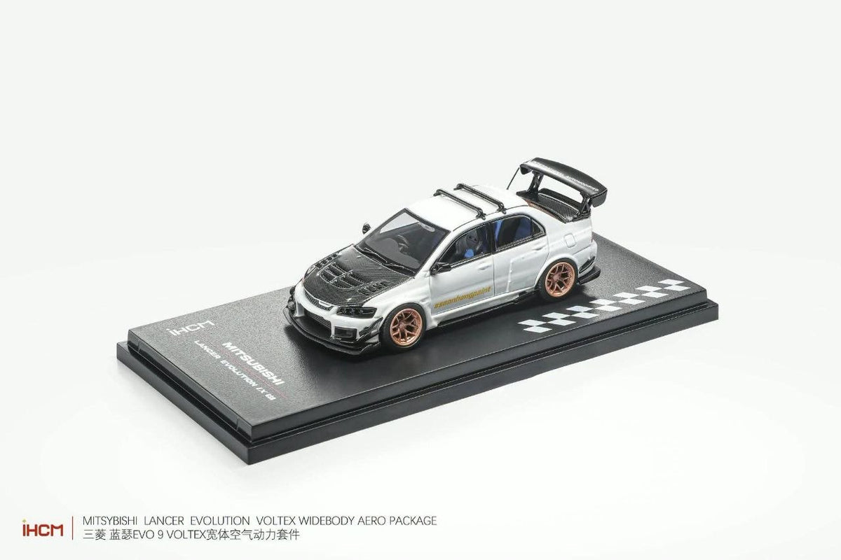 (Coming Soon) iHCM64 1:64 Mitsubishi Lancer GSR Evolution IX (EVO 9) Snow White