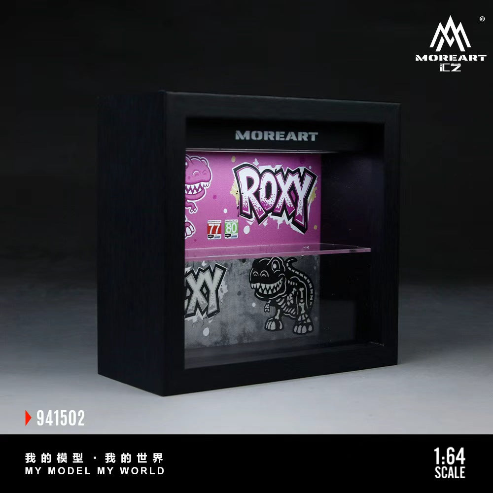 (Pre-Order) MOREART 1:64 Pink/Skelly Integrated Picture Frame - Dinosaur Painted Scene Model *DEADLINE July 2, 2026**