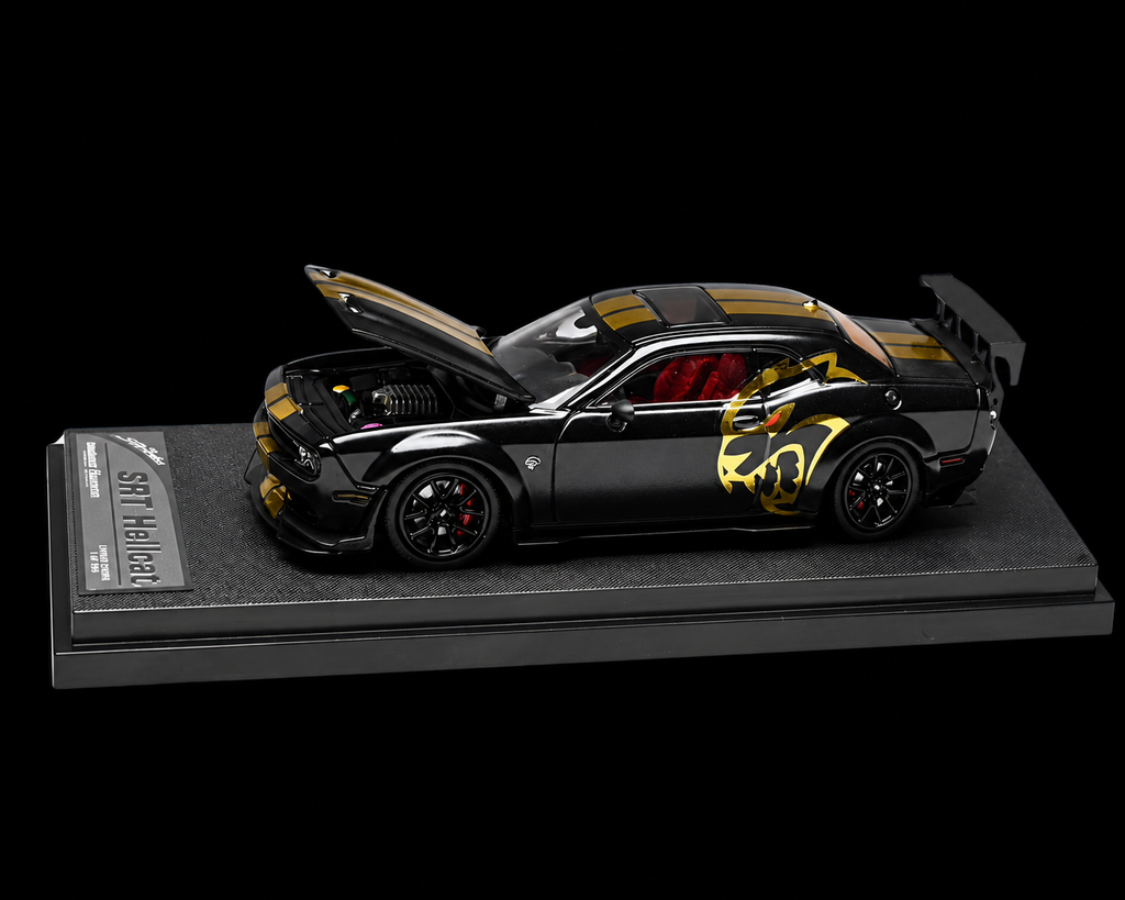 STANCE HUNTERS 1:64 Challenger SRT Hellcat