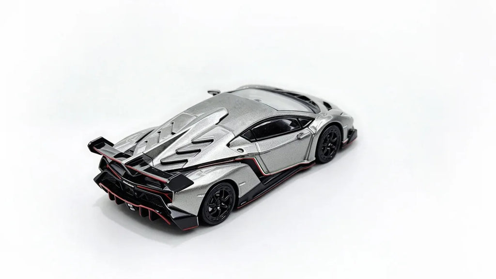 (Coming Soon) CW 1:64 Lambo Veneno Silver-Grey