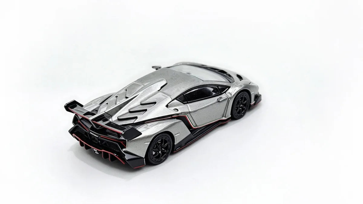 (Coming Soon) CW 1:64 Lambo Veneno Silver-Grey
