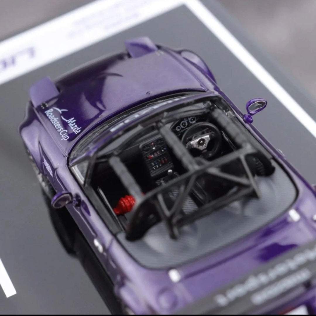 LIOMIO 1/64 Mazda MX-5 NA Roadster HEC Beijing Expo **CHASE CARS ARE RANDOMLY PACKED**