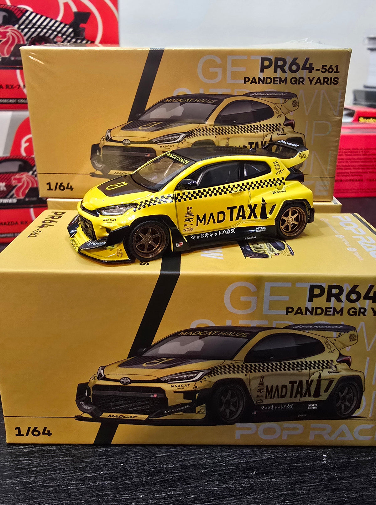 POPRACE 1:64 Pandem "Mad Taxi" GR Yaris - 2026 Gravity Show UK PR640-561