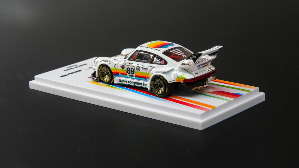 (Coming Soon) AR KAIZO 1/64 RWB 930 APPLE **CHASE RANDOMLY DISTRIBUTED**