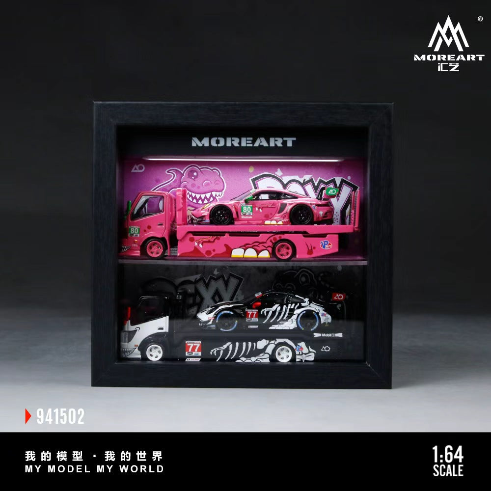 (Pre-Order) MOREART 1:64 Pink/Skelly Integrated Picture Frame - Dinosaur Painted Scene Model *DEADLINE July 2, 2026**