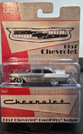 IXOAMERICA **Chase Raw** 1:64 Scale 1957 Chevrolet Bel Air Sedan - Black and India Ivory