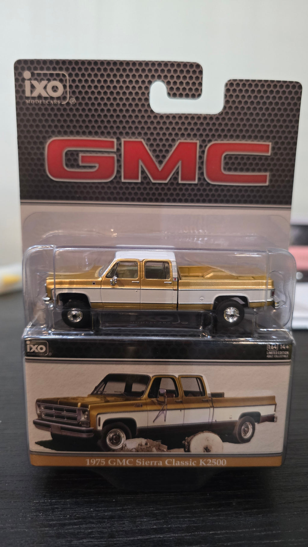 IXOAMERICA 1:64 Scale 1975 GMC Sierra Classic - Yuba Gold