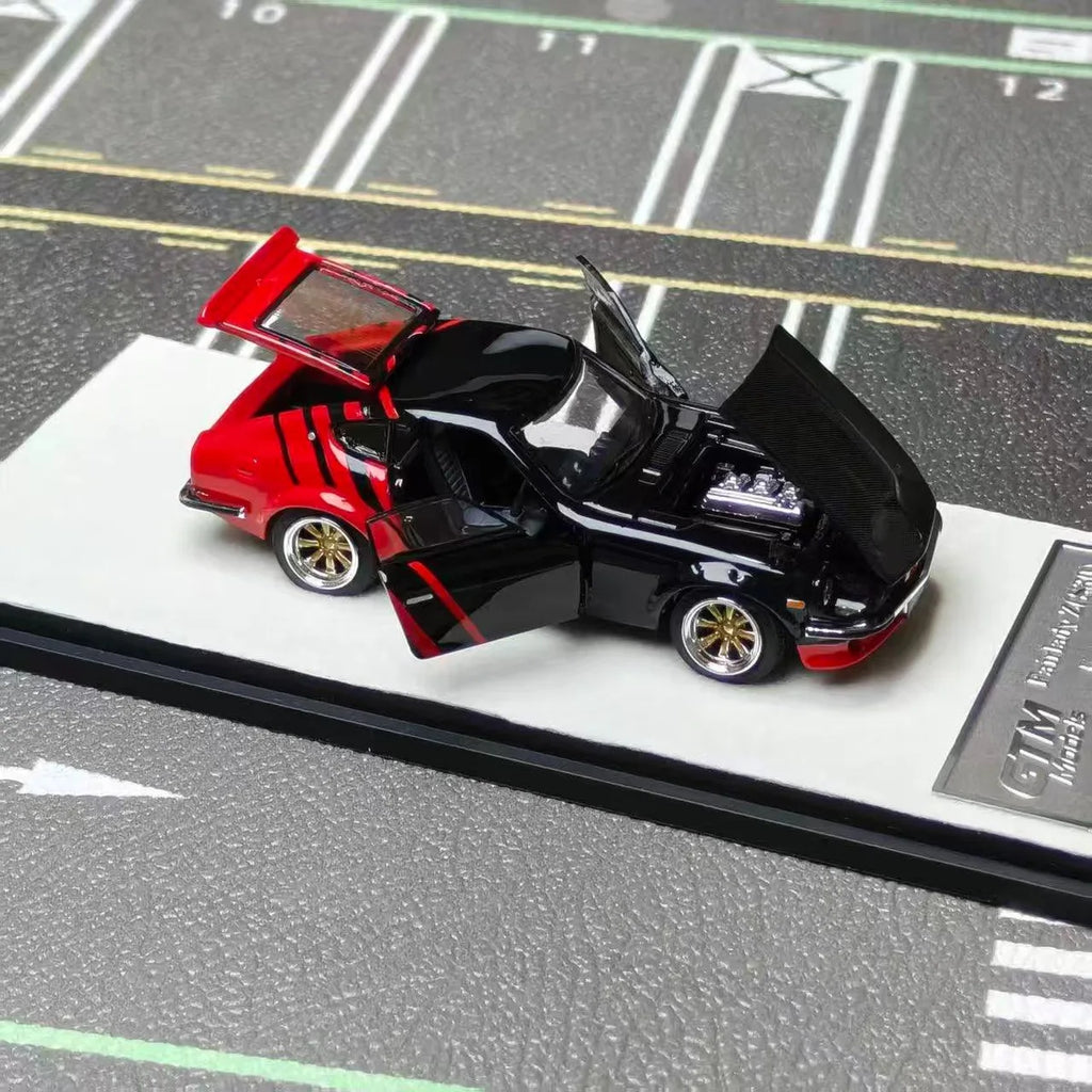 (Coming Soon) GTM 1:64 Nissan Fairlady Z (S30) ADVAN Black/Red