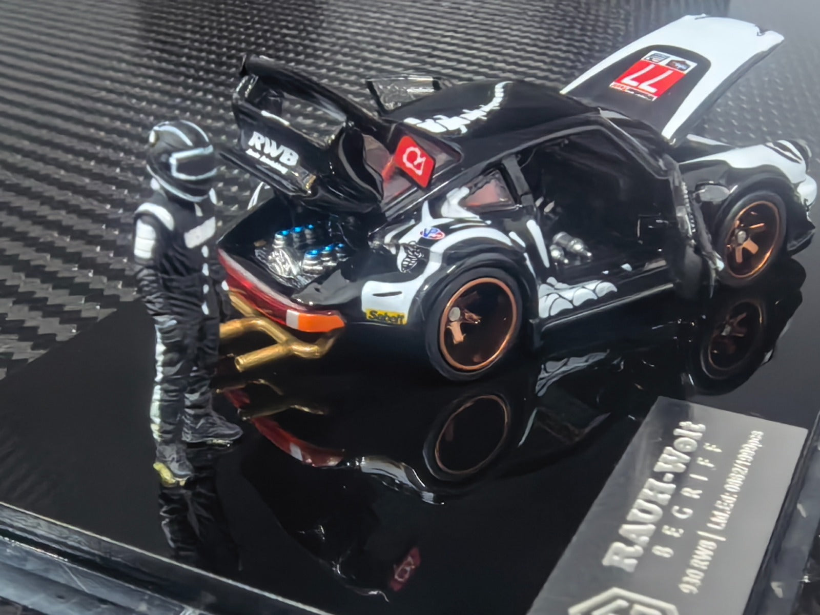 (Coming Soon) FG Customized Version 1:64 RWB 930 Fully Open Diecast - Bone Dragon Livery