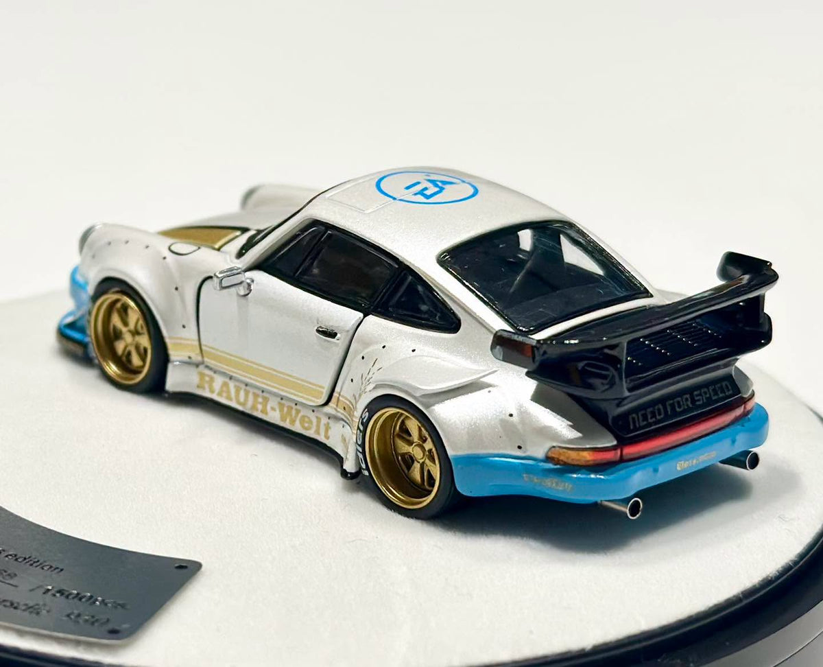 PGM 1:64 RWB 930 Matte White - Luxury Version