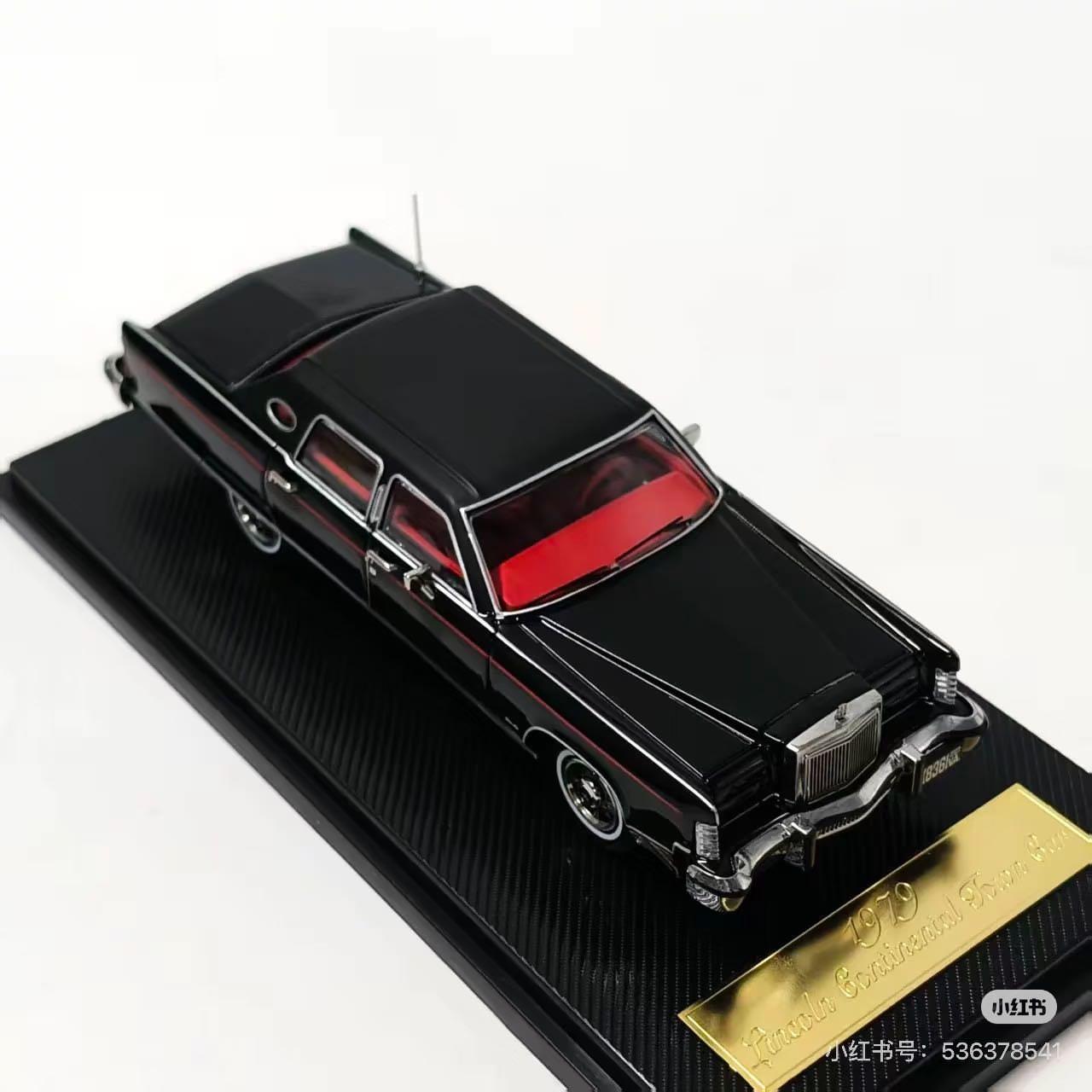 (Coming Soon) TURNINGCRUSH 1/64 scale 1979 Lincoln Continental Town Car (black rebadged)