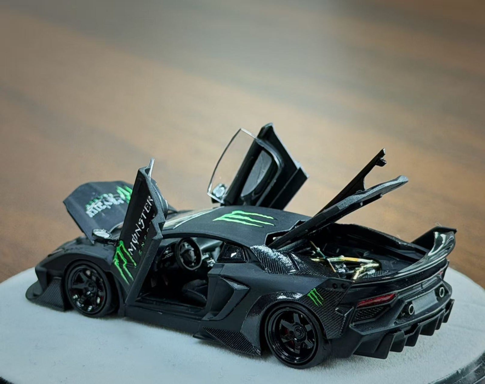 (Coming Soon) PGM 1/64 LP700 GT EVO Black Monster - Luxury Version