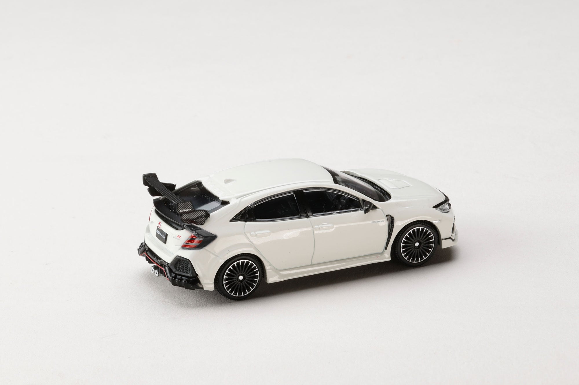 (Coming Soon) HOBBYJAPAN JDM64 1/64 MUGEN CIVIC TYPE R (FK8) 2017 - Championship White