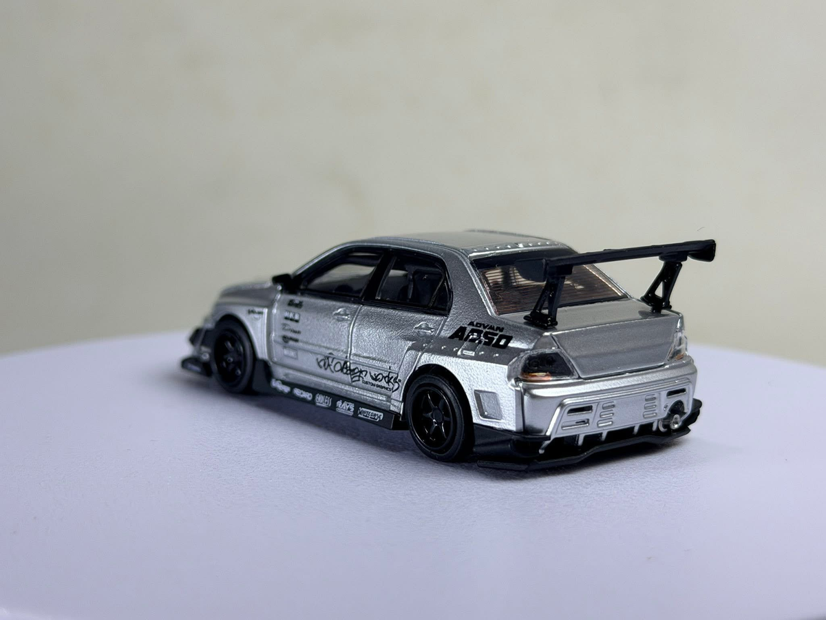 (Coming Soon) PEAKO x PP model 1:64 Varis Lancer Evolution IX Silver