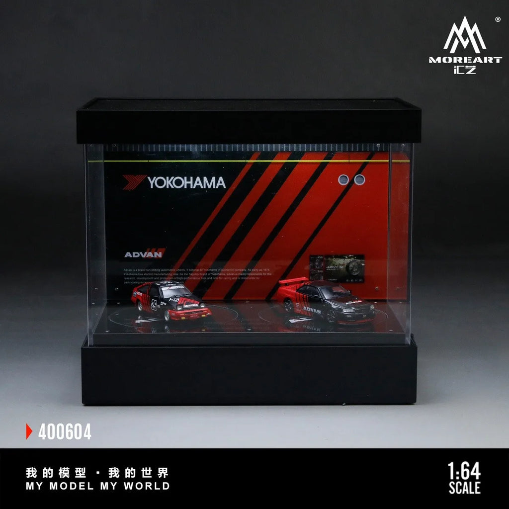 (Coming Soon) MOREART 1:64 Dual-Stage Rotating Exhibition Hall Scene Model - ADVAN Livery