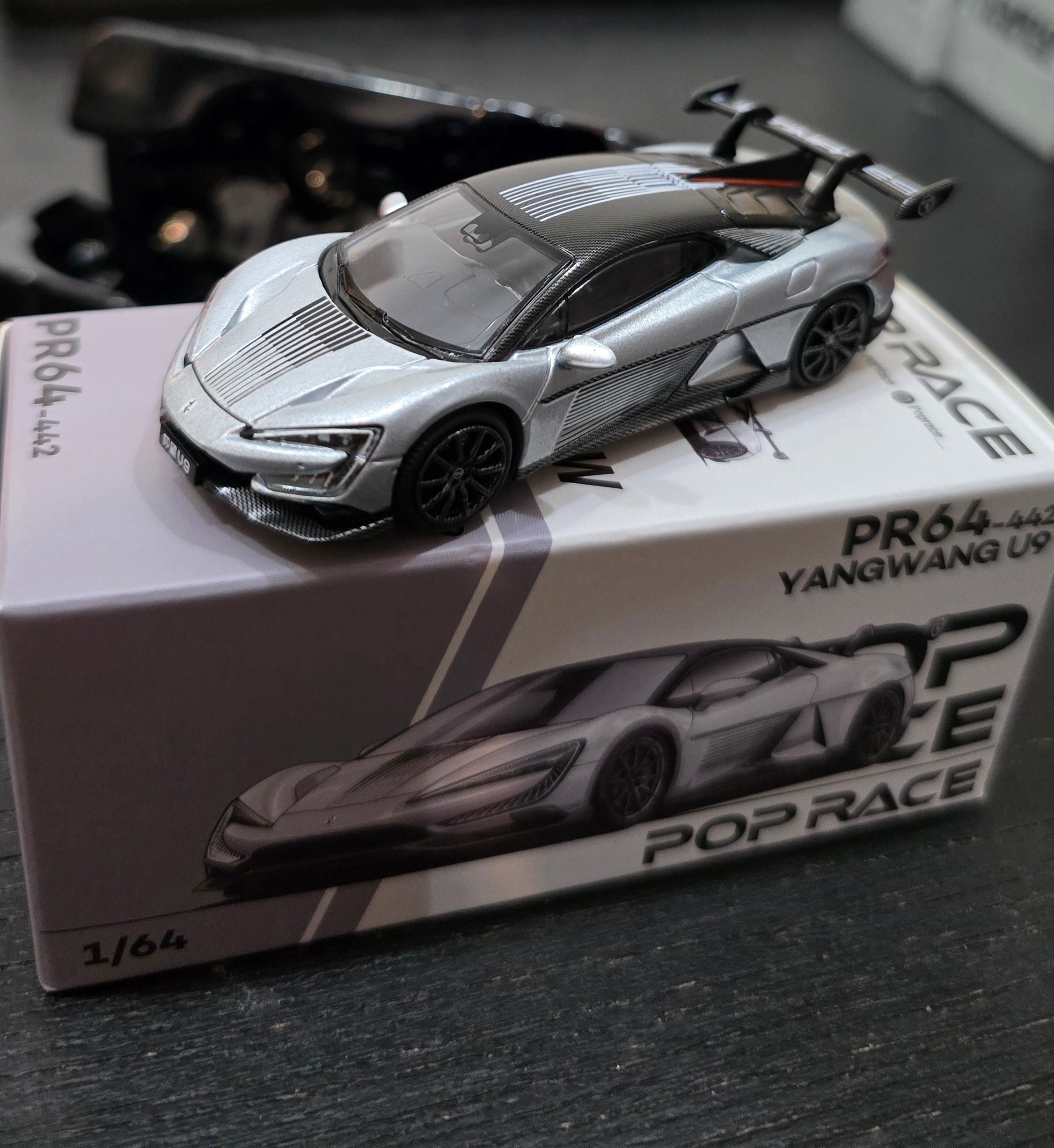 POPRACE 1/64 YANGWANG U9 - SILVER