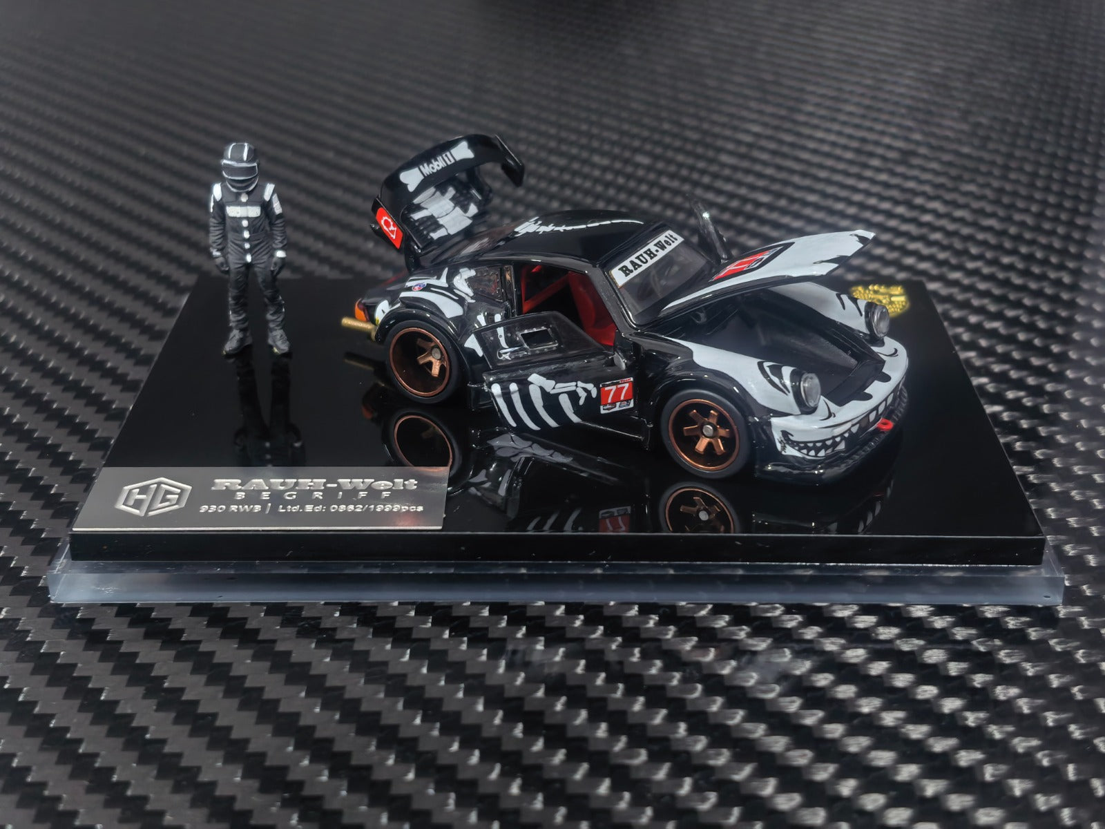 (Coming Soon) FG Customized Version 1:64 RWB 930 Fully Open Diecast - Bone Dragon Livery